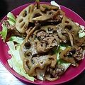ゆいかい☆ママ's cooksnap of when they made 豚こまとレンコンの炒め物.