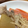しずく８'s cooksnap of when they made 大根・人参と色々きのこのあっさり煮物.