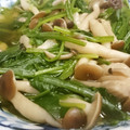 sonomay's cooksnap of when they made 簡単☆ほうれん草としめじのスープ♪.