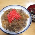 kotorinda's cooksnap of when they made ビーフコンソメでダシダ要らずの吉牛風牛丼.