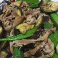 なみか☆'s cooksnap of when they made オクラとまいたけと茄子の豚バラ炒め.