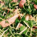 Eママ101's cooksnap of when they made 極旨味サラダ☆深煎りごまドレの豆苗サラダ.