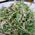 オク３家's cooksnap of when they made 豆苗とハムの胡麻マヨ和え.