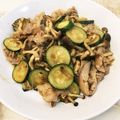 akichou's cooksnap of when they made 豚バラ肉とズッキーニの醤油麹炒め.