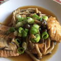 sachinchan's cooksnap of when they made お義母さんの味★　鮭と茸の麺つゆ煮.