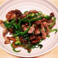 kumaya3224's cooksnap of when they made 節約、簡単！チンジャオロース.