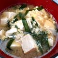 ☆ちー仔☆'s cooksnap of when they made ニラと卵の味噌汁.