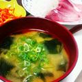 赤きんぎょ16's cooksnap of when they made 新じゃが生わかめのお味噌汁.