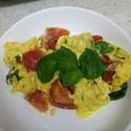 ゆこひな's cooksnap of when they made バジルとトマトのチーズオムレツ♪.