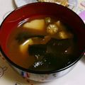 ma04tsu's cooksnap of when they made オクラ入りじゃがいもとわかめの味噌汁♪.