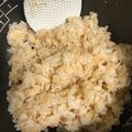 夕飯は６時です's cooksnap of when they made 鮭フレークと天かすのご飯.
