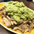 Betty4242's cooksnap of when they made 鶏肉炒めアボカドソースがけ.