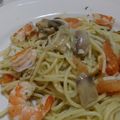 クックG324ZQ☆'s cooksnap of when they made カフェっぽい！トマトとエビのバジルパスタ.