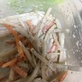 となりのトロイ's cooksnap of when they made ゴマドレでパパッとごぼうサラダ☆.