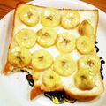maimaso's cooksnap of when they made クリームチーズとバナナのトースト.