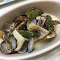 苺奈ママ's cooksnap of when they made フライパンでアサリとキノコのアヒージョ.