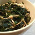 みにぃみにぃ's cooksnap of when they made 節約料理☆えのきとわかめ.