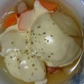 mirakkko's cooksnap of when they made トロトロ！丸ごと玉ねぎコンソメスープ.