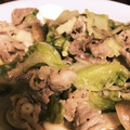 クックLZ7E8G☆'s cooksnap of when they made 簡単☆豚肉とシメジとレタスの塩麹炒め.