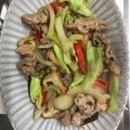 まゆまルイ's cooksnap of when they made 豚肉玉葱筍椎茸キャベツピーマンの中華炒め.