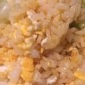 なーなnana77's cooksnap of when they made 簡単シンプルレタス炒飯.