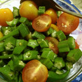 Yurinnko♩'s cooksnap of when they made オクラとトマトの簡単めんつゆ浸し♪.