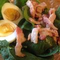 mixiye's cooksnap of when they made ほうれん草とベーコンのサラダ半熟卵添え.