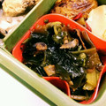 がんちゃっく's cooksnap of when they made わかめとサニーレタスの炒め物.