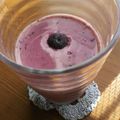SoMiNemama's cooksnap of when they made バナナとブルーベリーのスムージー.