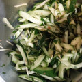 コパイ's cooksnap of when they made 超簡単シソとミョウガときゅうりの梅肉和え.