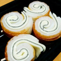 みなとのようこ's cooksnap of when they made 簡単！ちくわチーズ巻き.