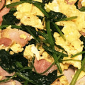 主夫あまこ's cooksnap of when they made ふんわり卵の❤ほうれん草とベーコン炒め.