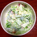 クックGPQEHA☆'s cooksnap of when they made かにかまとレタスと卵と人参と胡瓜のサラダ.