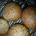 Qoo小雪's cooksnap of when they made 手捏ね＊秋の味覚♡黒ごまとさつまいもパン.