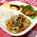 にゃにゃ☆☆☆'s cooksnap of when they made 鶏挽き肉と春雨のたっぷり野菜炒め.
