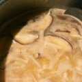 ♥ミルクティ♥'s cooksnap of when they made えのきとねぎのお味噌汁（隠し玉あるよ）.