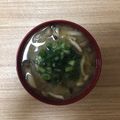 かおり♡♡♡'s cooksnap of when they made 玉ねぎのお味噌汁.