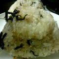SKB34's cooksnap of when they made 山椒香る～塩昆布としらす♬大人のおむすび.