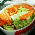 紅茶オレ's cooksnap of when they made 【お弁当】人参キャベツのマヨコンソメ炒め.