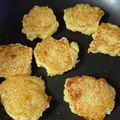 Klunaria's cooksnap of when they made 離乳食　手づかみ　混ぜ混ぜれんこん餅.