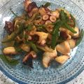もちたろう624's cooksnap of when they made お弁当に☆食べるラー油のシーフード炒め.