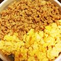 ハリネズミYK's cooksnap of when they made 【二色丼】卵&鶏そぼろ丼！.