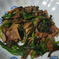 Mαru☆'s cooksnap of when they made ちょっと中華風♪舞茸とニラの炒め物.