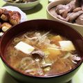 ☆あいちゃん's cooksnap of when they made 豆腐と豚バラの味噌汁.