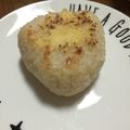 ぷうこぷうこ's cooksnap of when they made 子供の大好物！チーズが入った焼おにぎり.