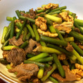 tottokoc's cooksnap of when they made にんにくの芽とクルミと豚肉の炒めもの.