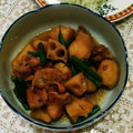 まるりんこ☆'s cooksnap of when they made 蓮根と里芋と鶏もも肉の煮染め.