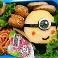 にこちゃん12144's cooksnap of when they made 超簡単 ミニオンキャラ弁.