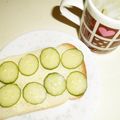 白いぐれーぷ's cooksnap of when they made ★★キューリでわさび。マヨトースト★★.
