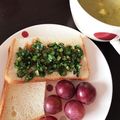 あたむ❤189's cooksnap of when they made ニラ胡麻*トースト.